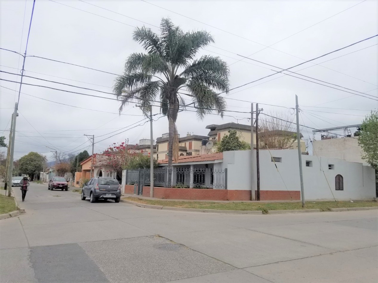 CASA EN ALQUILER EN BARRIO SAN REMO