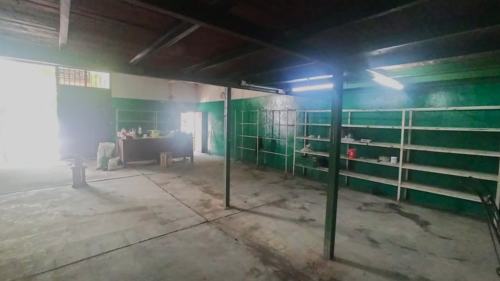 ALQUILER GALPON / LOCAL COMERCIAL - ZONA SAN MARTIN AL 1200