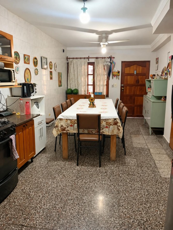 CASA EN VENTA BARRIO UNIVERSITARIO