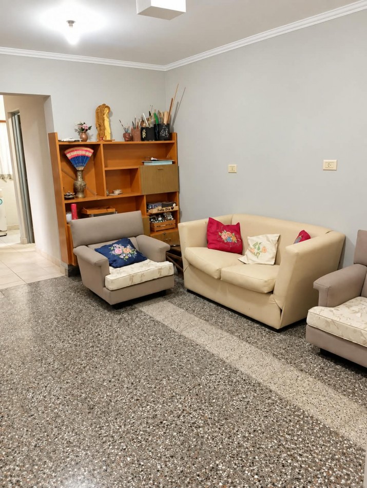 CASA EN VENTA BARRIO UNIVERSITARIO