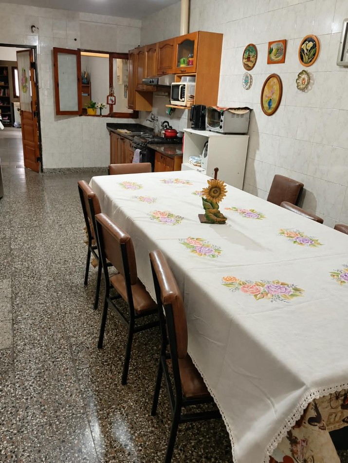 CASA EN VENTA BARRIO UNIVERSITARIO