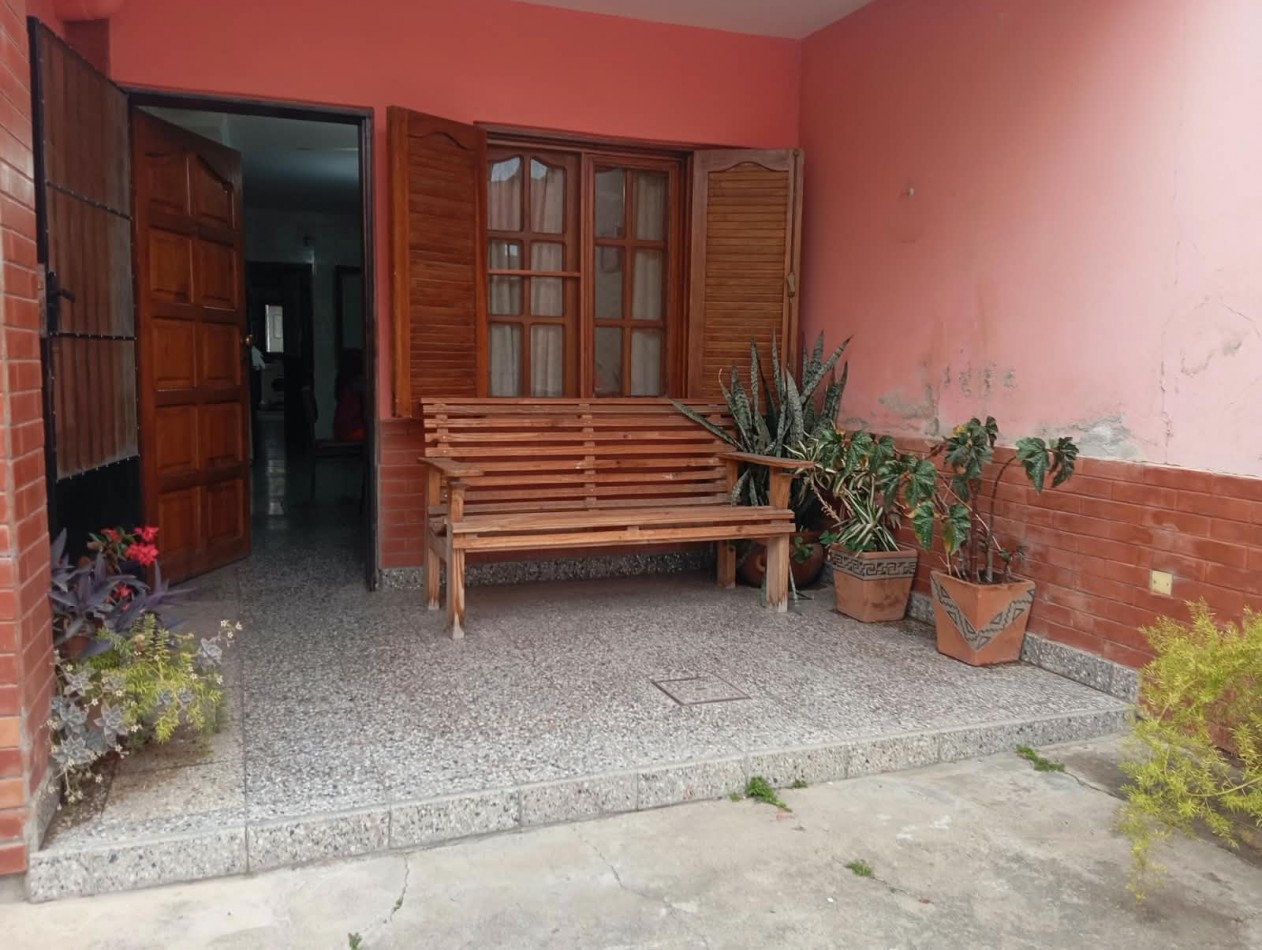 CASA EN VENTA BARRIO UNIVERSITARIO
