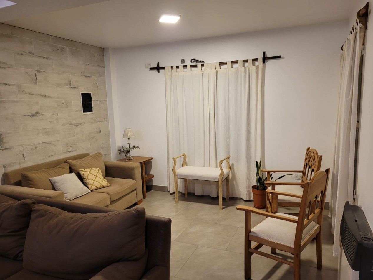 Casa en alquiler en B° MIRASOLES