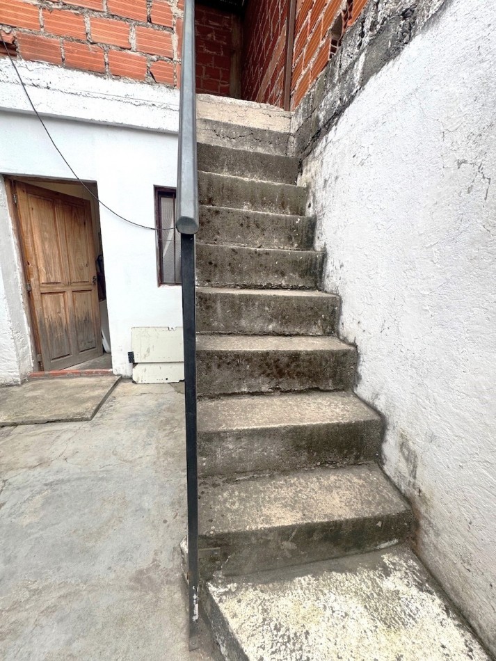 Casa B° Castañares 3 dormit. + Monoambiente independiente