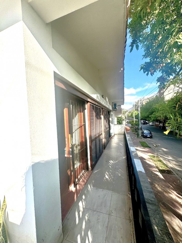 PH 3 dormitorios + Local Comercial Zona Hospital San Bernardo