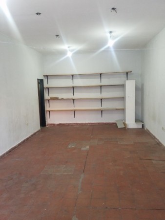 ALQUILER. LOCAL COMERCIAL Ituzaingo 1446