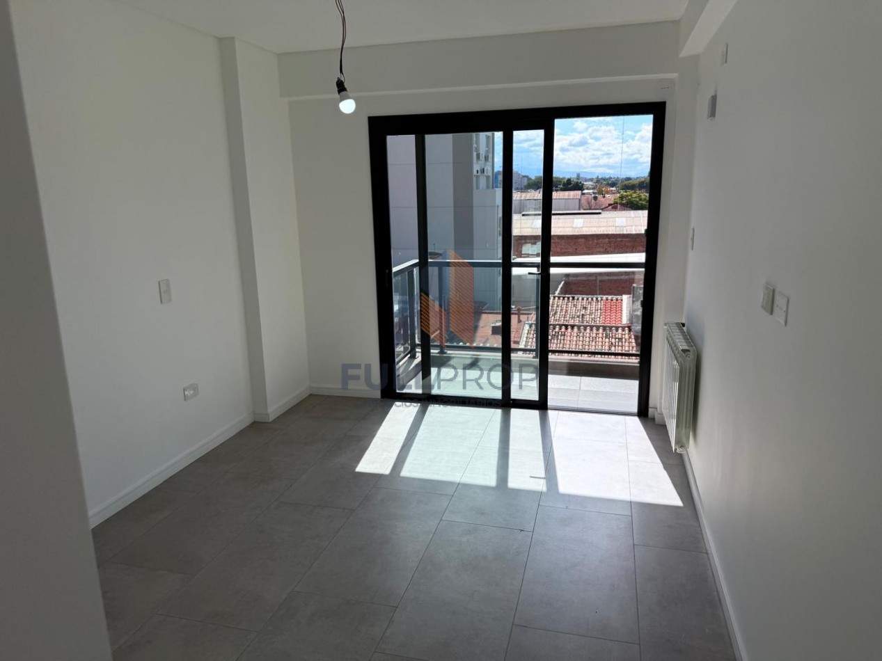 Departamento en venta - Dean Funes al 800, Excelente ubicacion