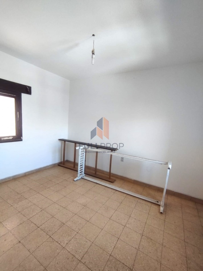 VIVIENDA COLECTIVA UBICADA EN LAVALLE AL 100  (6 UNIDADES FUNCIONALES)