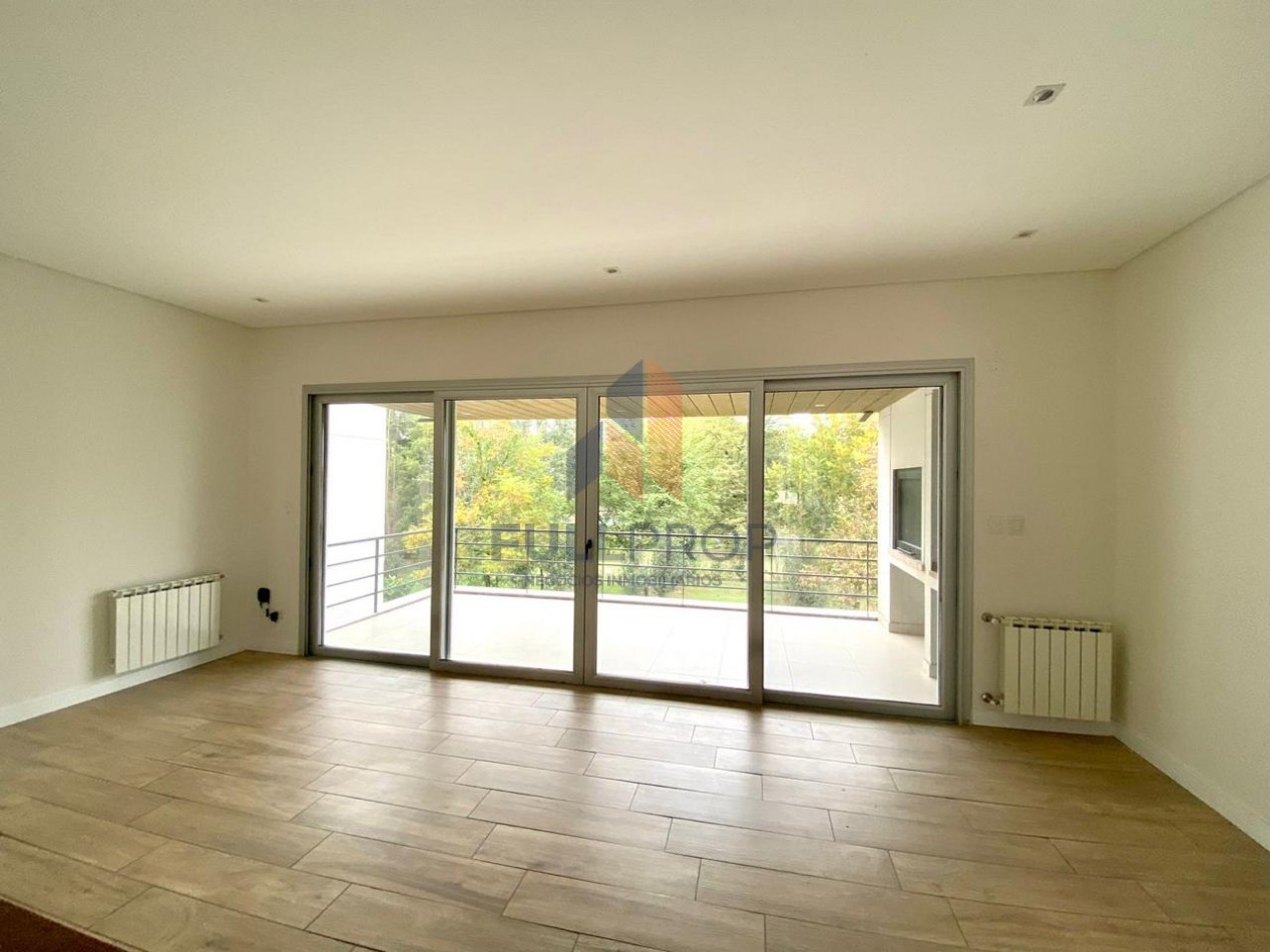 Departamento de 1 dormitorio en alquiler en La Angostura con cochera y amenities