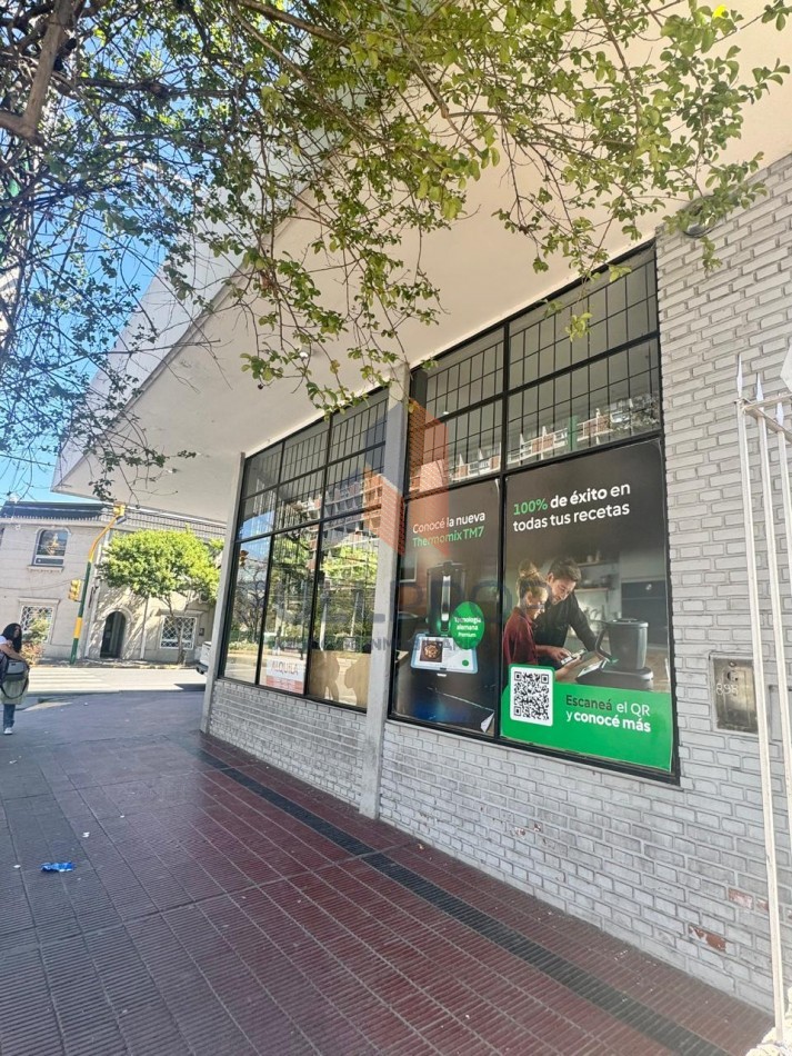 LOCAL COMERCIAL AV. ENTRE RIOS ESQ. 25 DE MAYO
