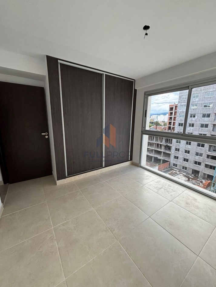 Departamento 1 dormitorio con cochera, Necochea 426