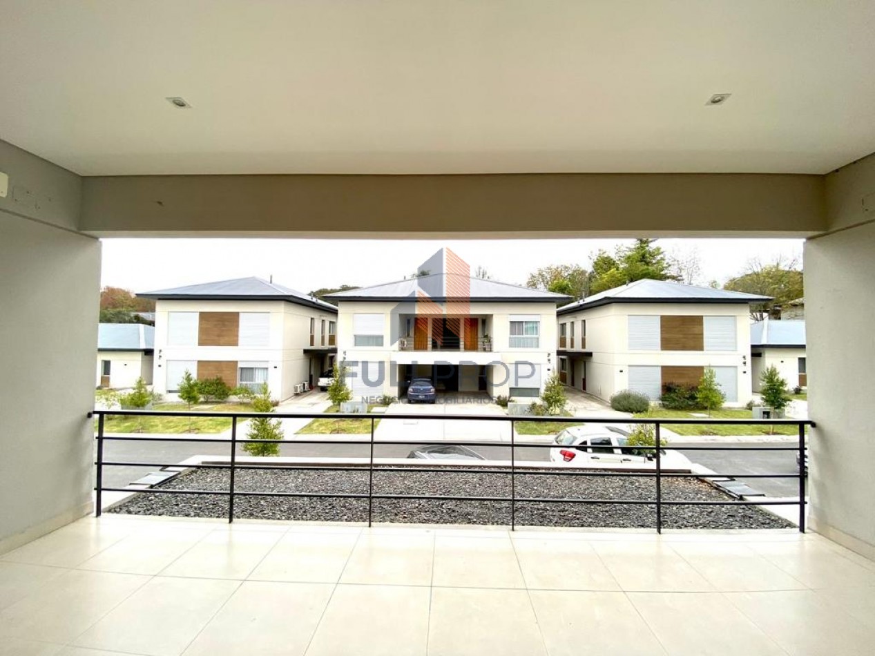 Departamento de 1 dormitorio en alquiler en La Angostura con cochera y amenities