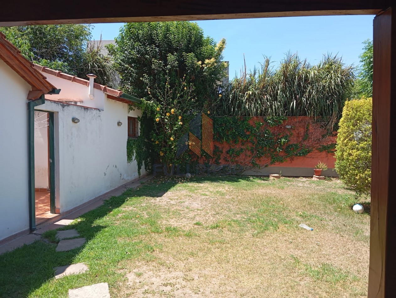 CASA EN VENTA- TRES CERRITOS