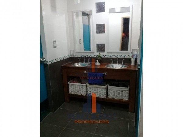 Hermosa Casa en Venta en Barrio Cielos del Valle