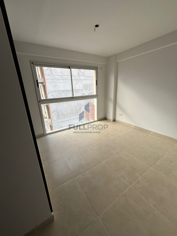 Departamento 1 dormitorio con cochera, Necochea 426