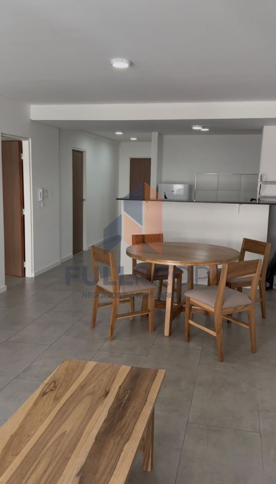 Departamentos en Alquiler - Dean Funes al 800, Excelente ubicacion