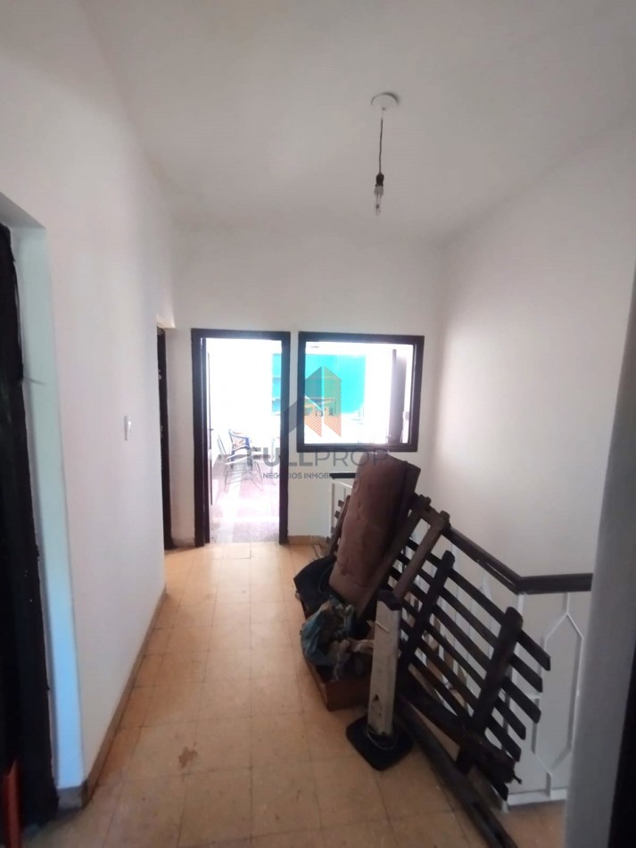 VIVIENDA COLECTIVA UBICADA EN LAVALLE AL 100  (6 UNIDADES FUNCIONALES)