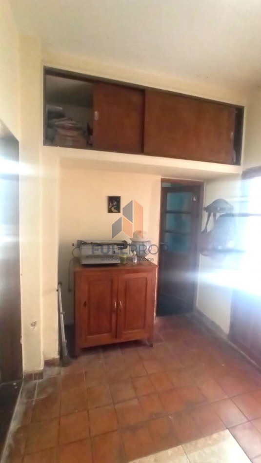 VIVIENDA COLECTIVA UBICADA EN LAVALLE AL 100  (6 UNIDADES FUNCIONALES)