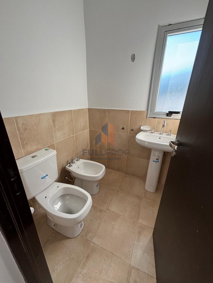 Departamento 1 dormitorio con cochera, Necochea 426