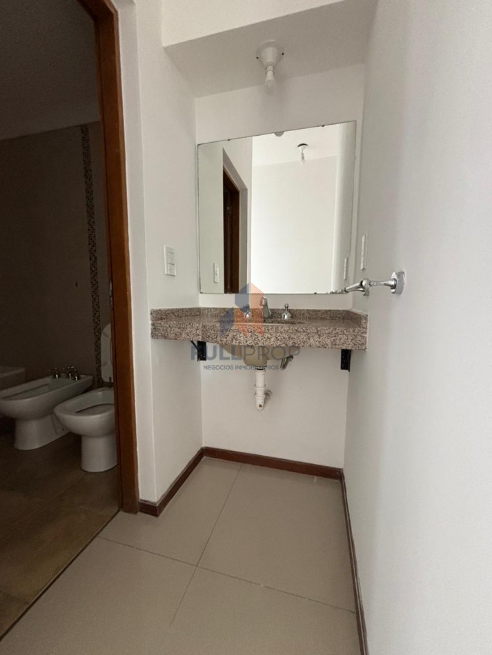 Amplio departamento de 2 dormitorios en Alvarado 1764