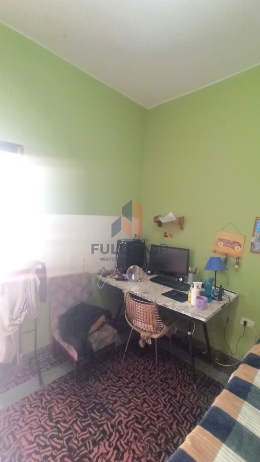 VIVIENDA COLECTIVA UBICADA EN LAVALLE AL 100  (6 UNIDADES FUNCIONALES)