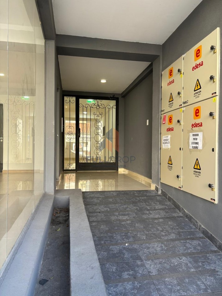 Departamento 1 dormitorio con cochera, Necochea 426