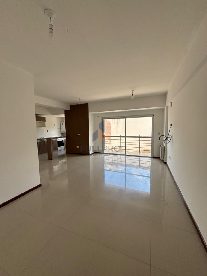 Amplio departamento de 2 dormitorios en Alvarado 1764