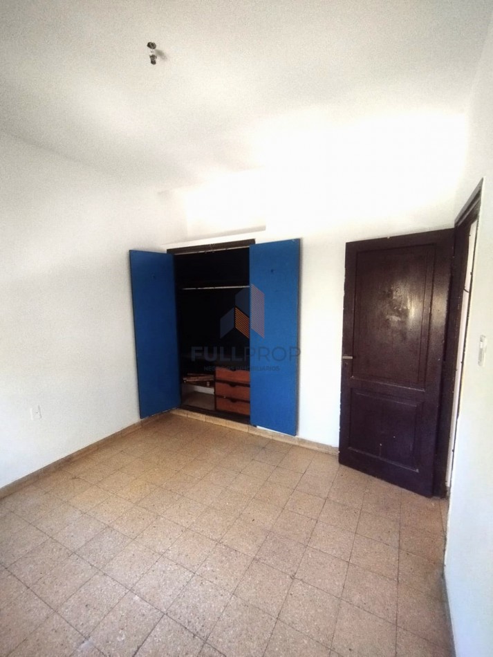 VIVIENDA COLECTIVA UBICADA EN LAVALLE AL 100  (6 UNIDADES FUNCIONALES)