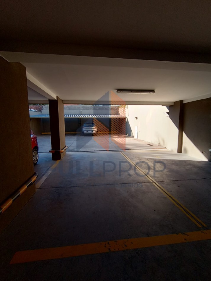 Amplios Departamentos en Alquiler 