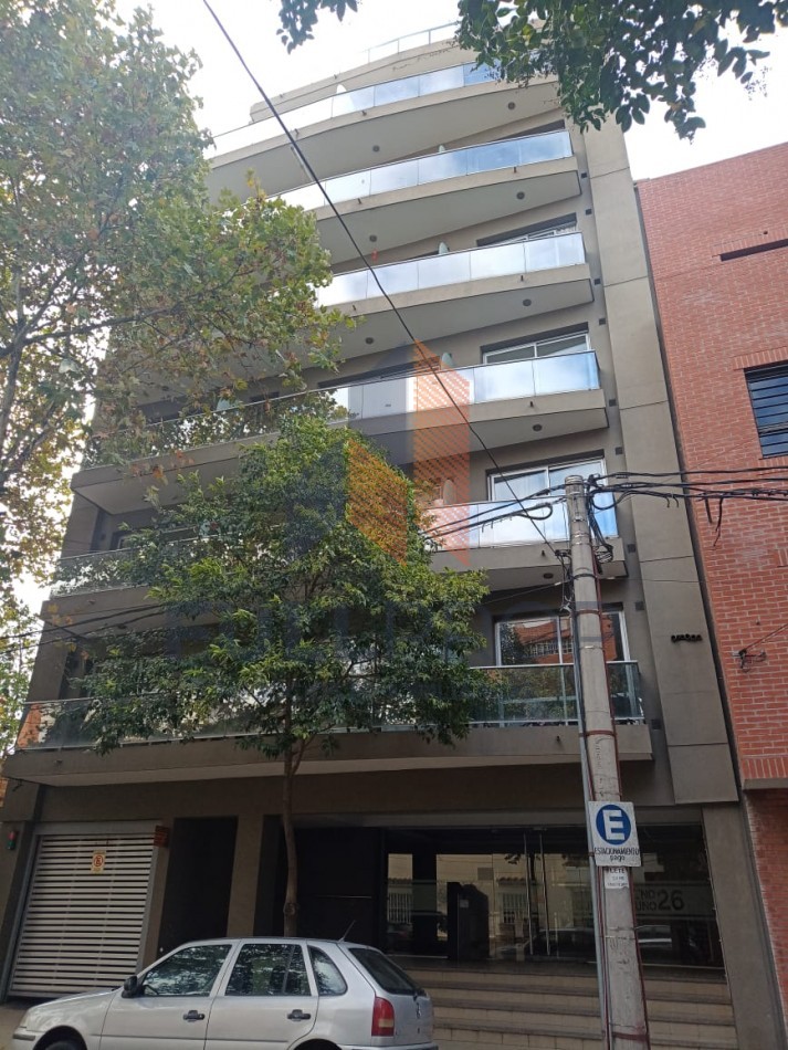 Amplios Departamentos en Alquiler 