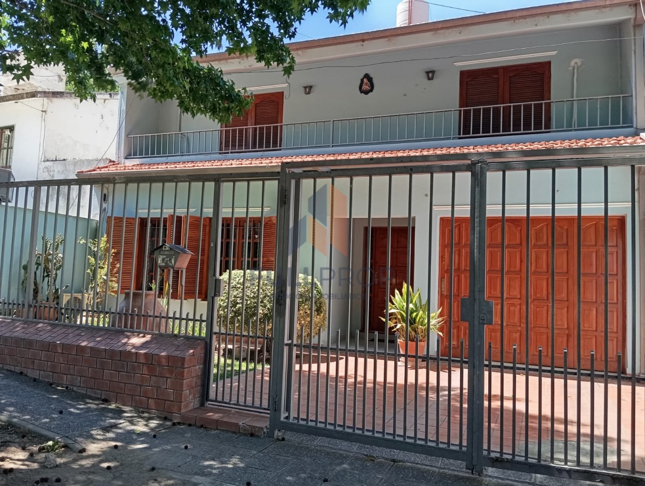 CASA EN VENTA- TRES CERRITOS