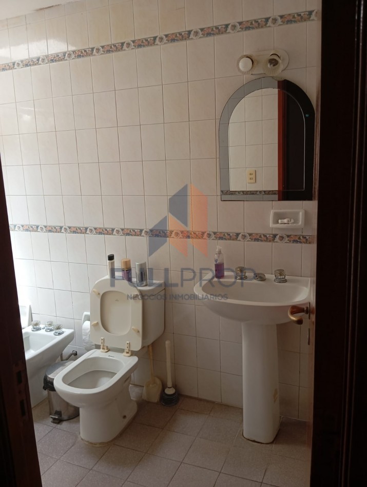 CASA EN VENTA- TRES CERRITOS