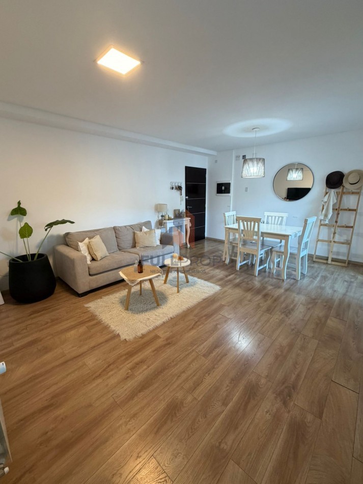 Departamento en Alquiler - Edificio Aires Verdes | 2 Dormitorios con Cochera y Balcon con Parrilla