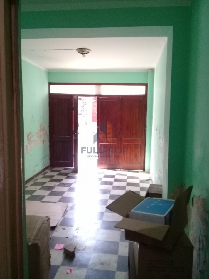 Casa a Reciclar en Leguizamon al 900