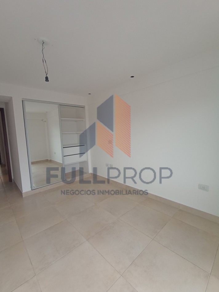 Amplios Departamentos en Alquiler 