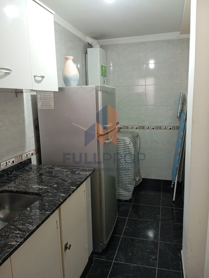 DPTO EN VENTA 1 DORMITORIO CON COCHERA/ AMOBLADO
