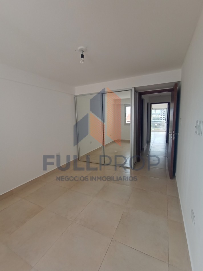 Amplios Departamentos en Alquiler 