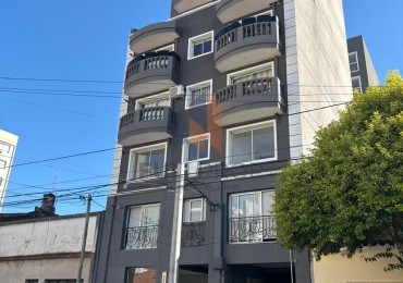 Departamento 1 dormitorio con cochera, Necochea 426