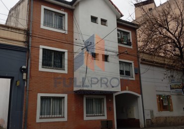 DPTO EN VENTA 1 DORMITORIO CON COCHERA/ AMOBLADO